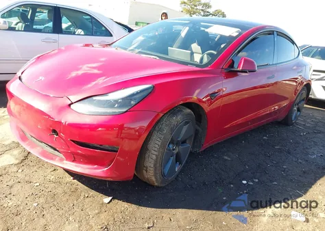 2023 Tesla Model 3 Rear-Wheel Drive z USA, uszkodzony, nr VIN 5YJ3E1EA8PF463179